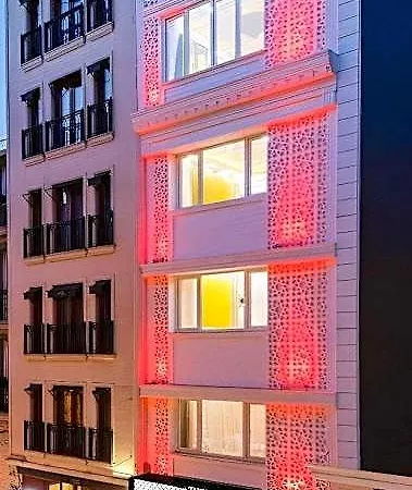 Santa Rio Taxim Hotell 4*