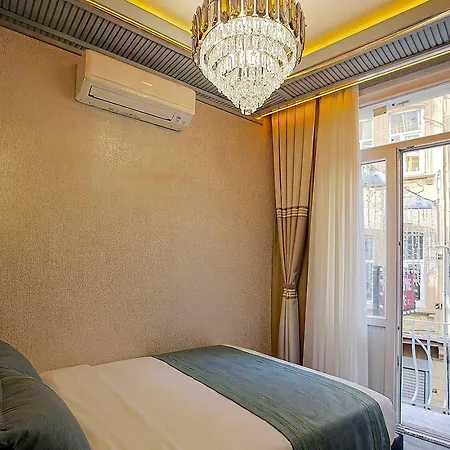 Hotel Santa Rio Taxim 4*